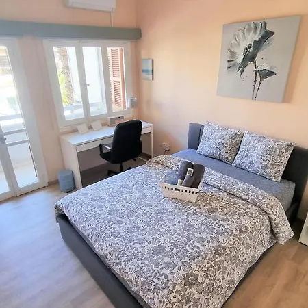 The Urban Oasis - Comfort 2br Near The Center, 200mbit Internet And Smart Tv Ларнака