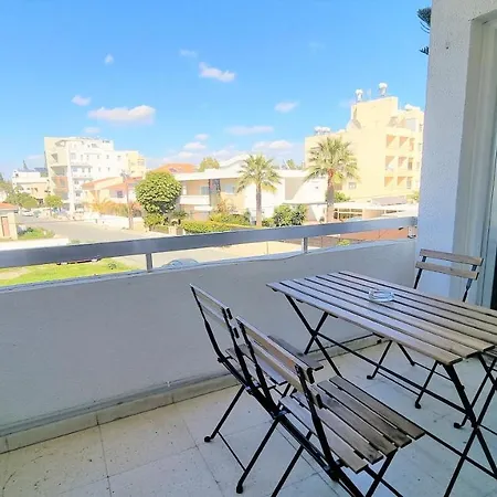 Διαμέρισμα The Urban Oasis - Comfort 2br Near The Center, 200mbit Internet And Smart Tv