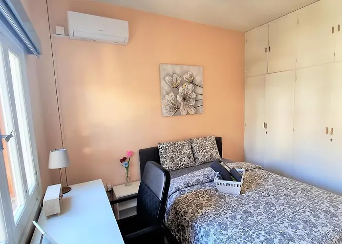 Appartement The Urban Oasis - Comfort 2br Near The Center, 200mbit Internet And Smart Tv Larnaca