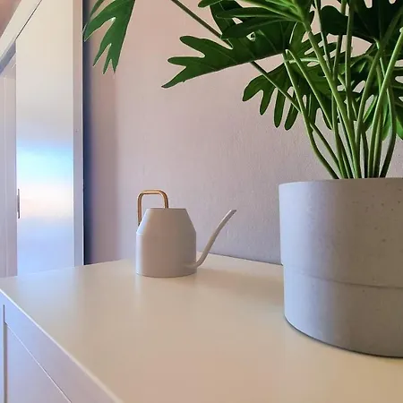 The Urban Oasis - Comfort 2br Near The Center, 200mbit Internet And Smart Tv * Larnaca